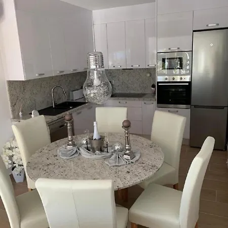 Holiday home Mit Privatpool Fuer 4 Personen Ca 120 Qm In Calp, Valencia Costa Blanca *